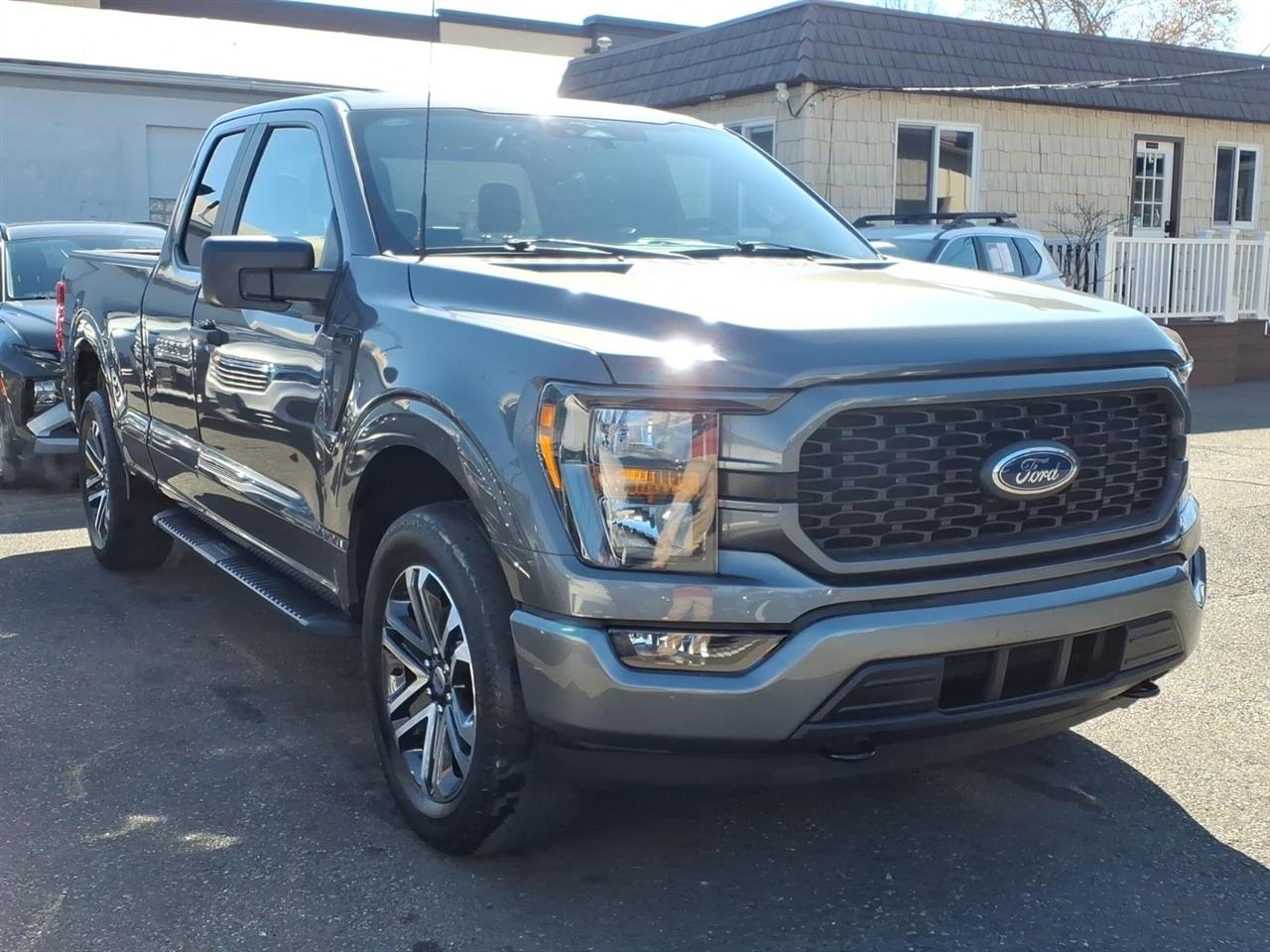 Ford F-150 XLT 4WD SuperCab 6.5' Box 2023