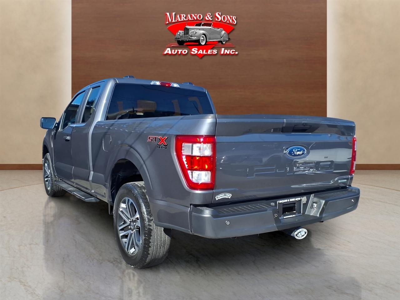 Ford F-150 XLT 4WD SuperCab 6.5' Box 2023
