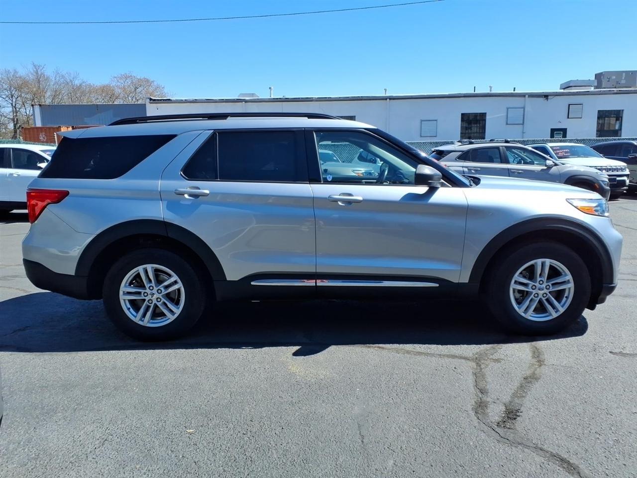 Ford Explorer XLT 4WD 2022