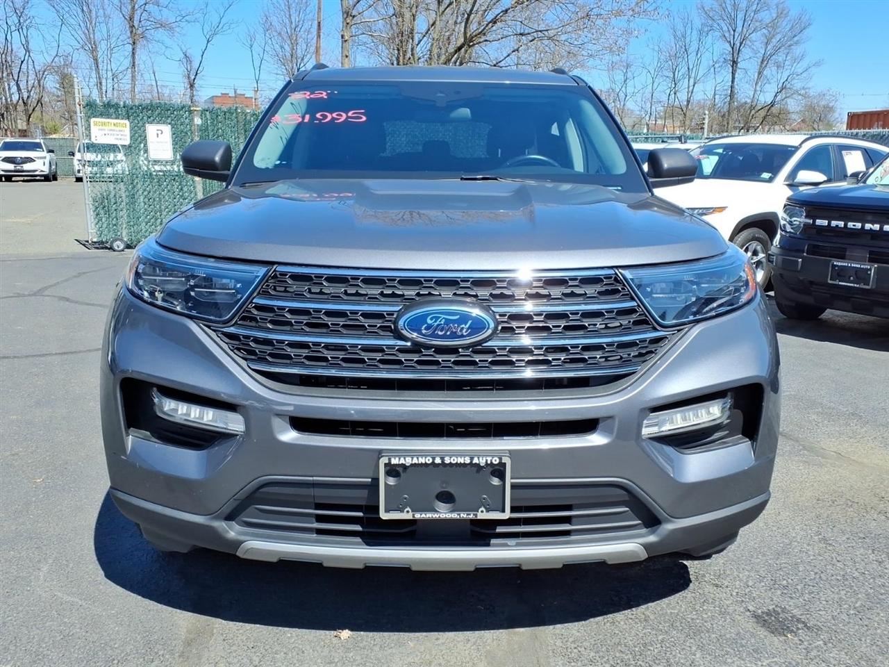 Ford Explorer XLT 4WD 2022
