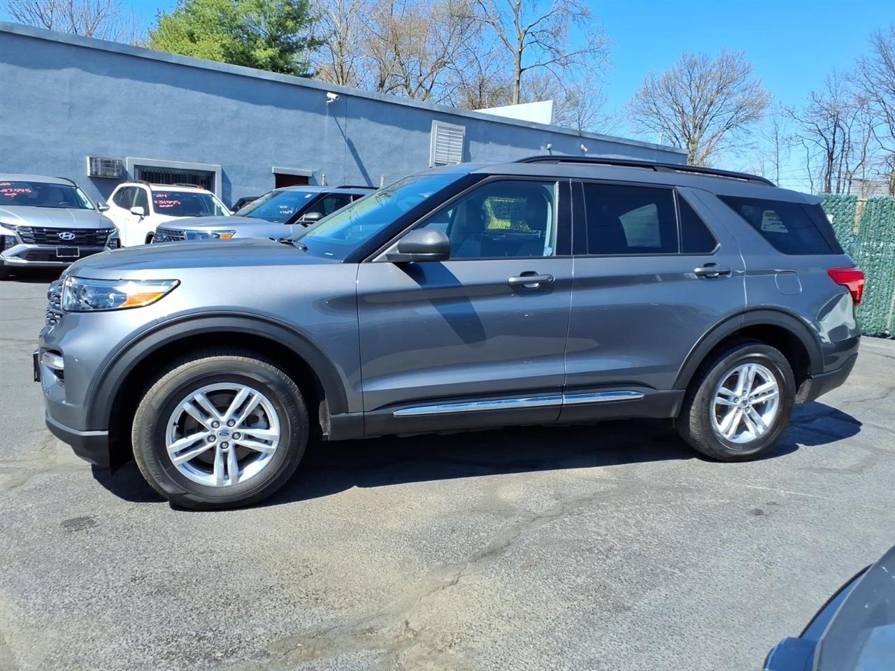 Ford Explorer XLT 4WD 2022