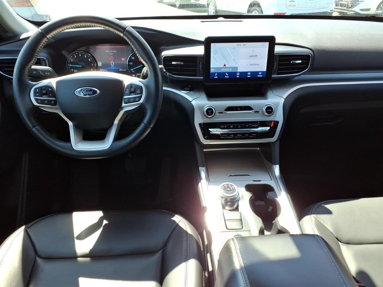 Ford Explorer XLT 4WD 2022