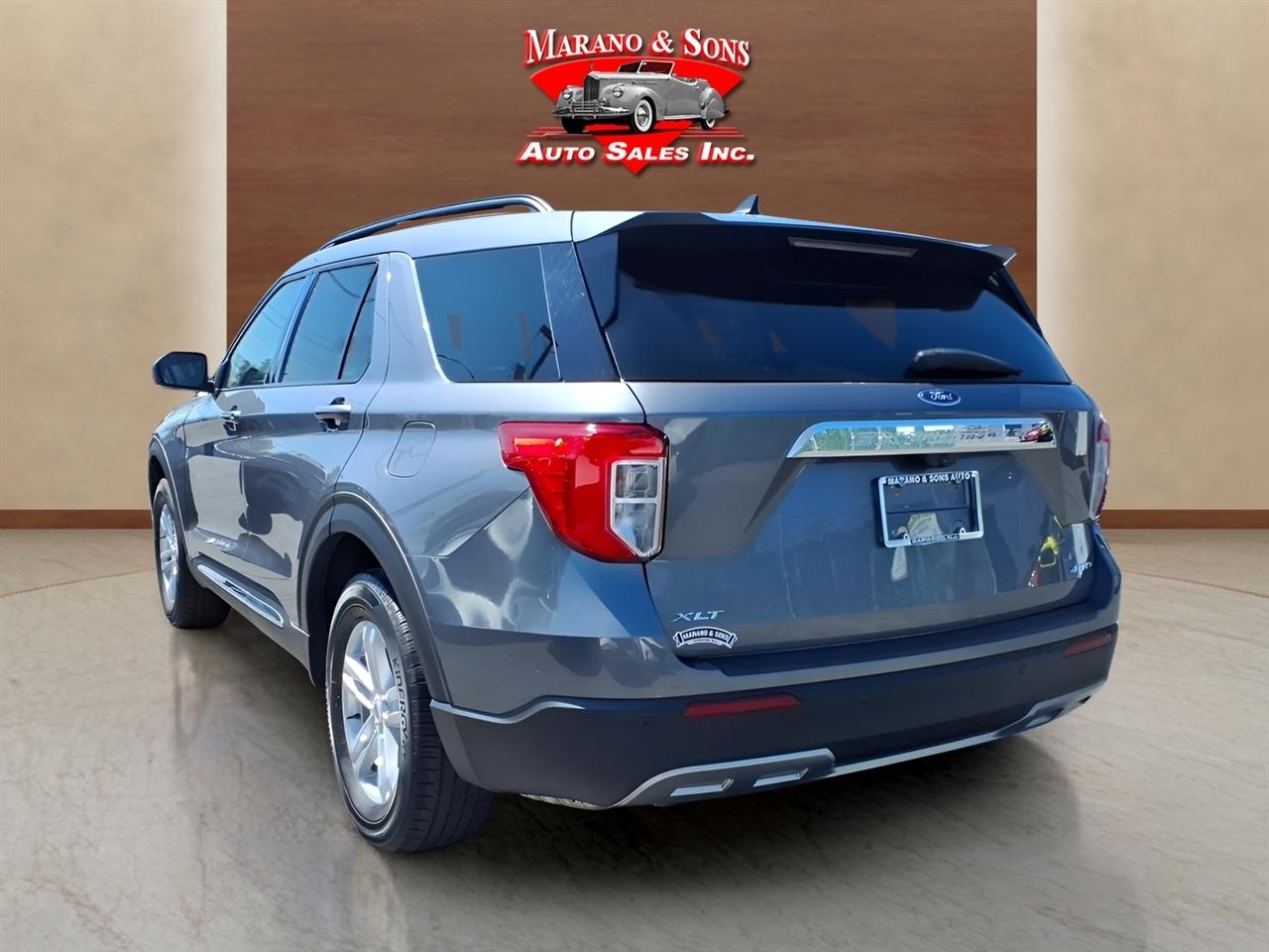 Ford Explorer XLT 4WD 2022