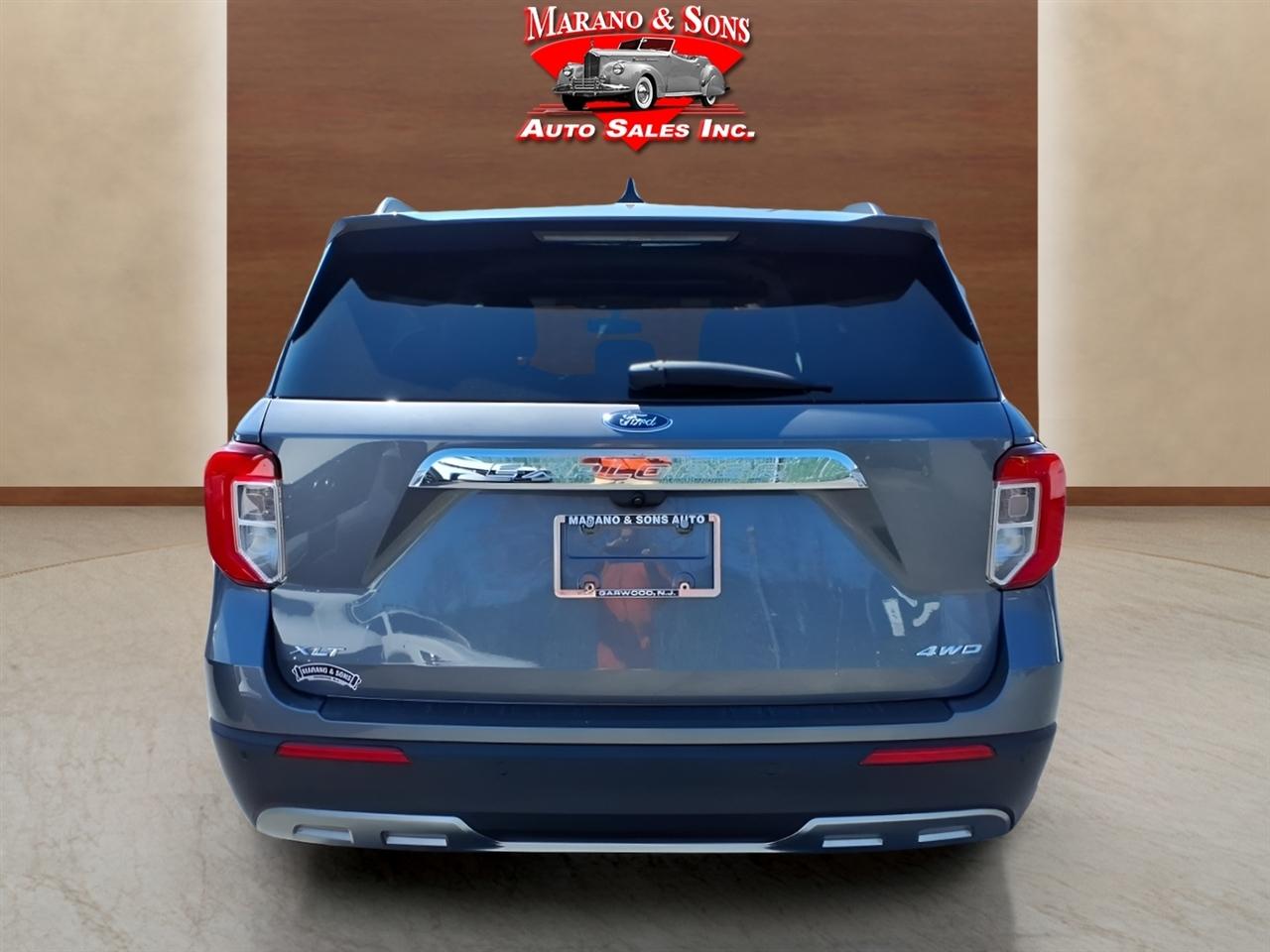 Ford Explorer XLT 4WD 2022