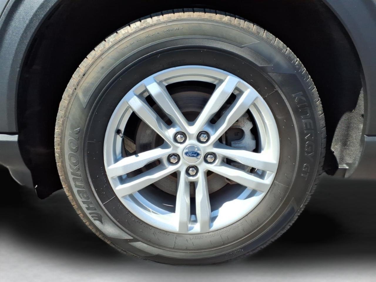 Ford Explorer XLT 4WD 2022