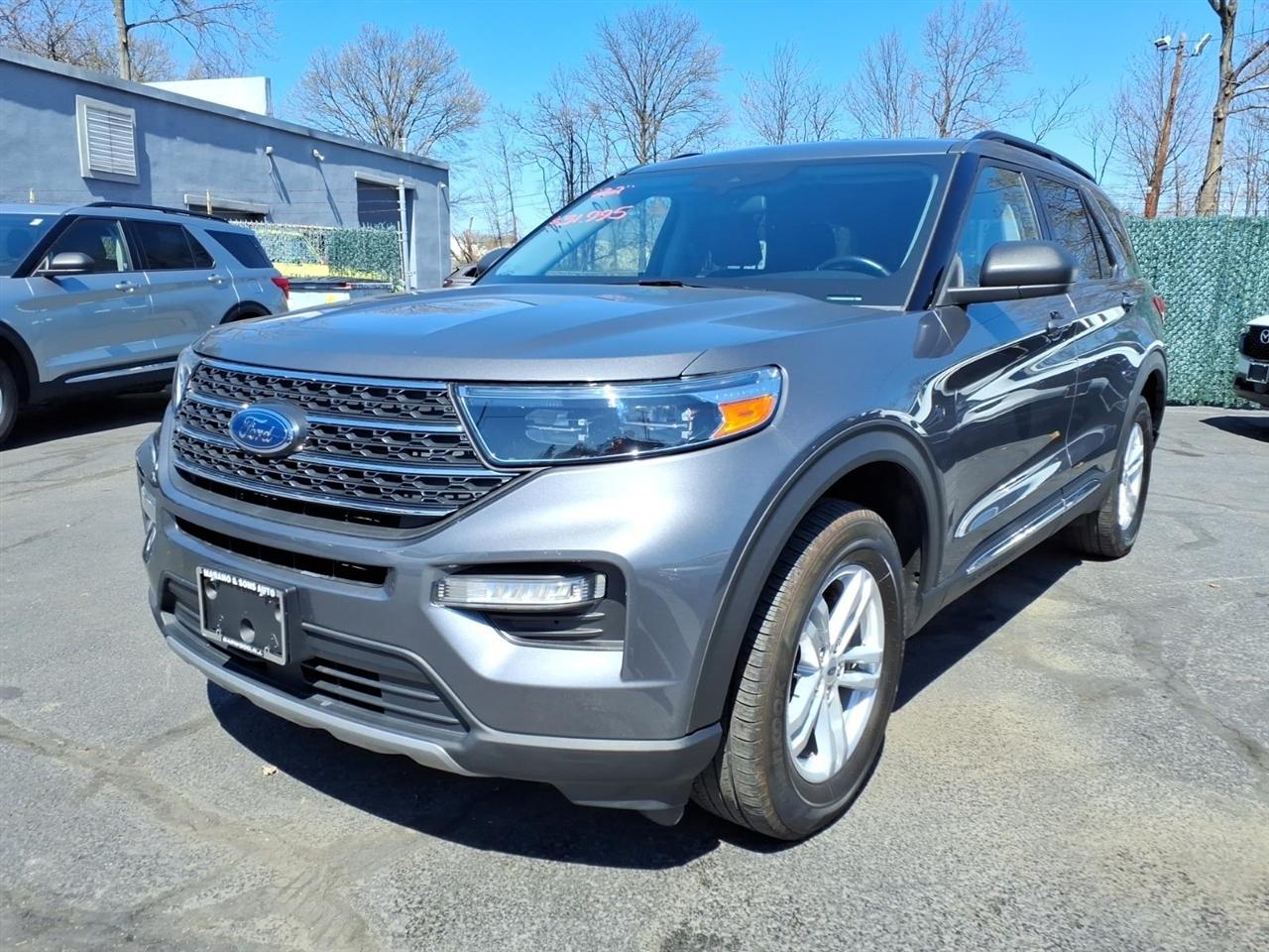 2022 Ford Explorer XLT 4WD