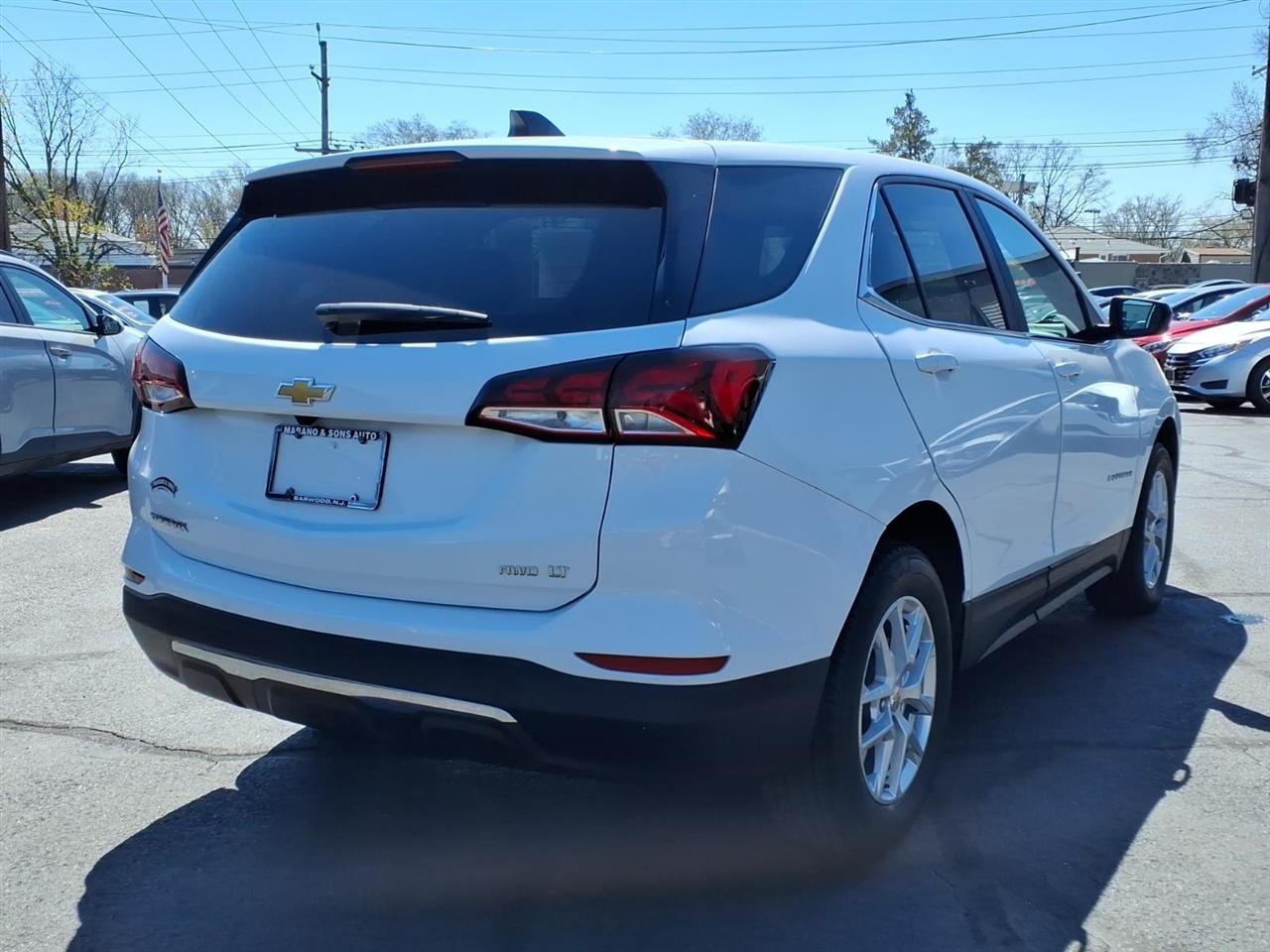 Chevrolet Equinox AWD 4dr LT w/1LT 2023