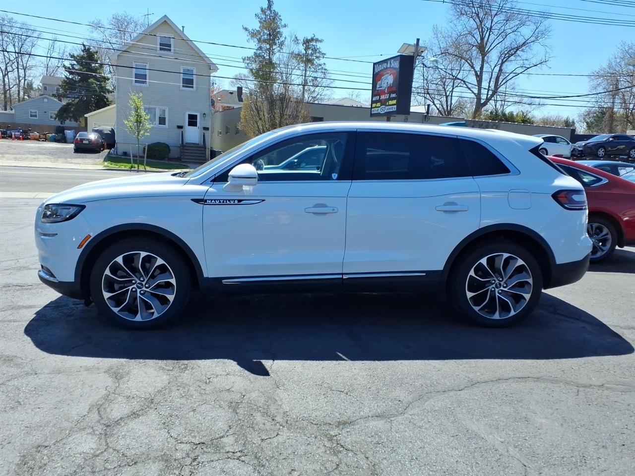 Lincoln Nautilus Reserve AWD 2021