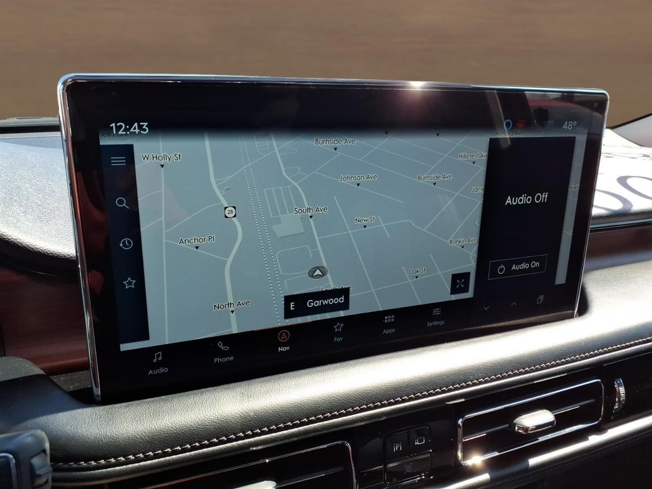 Lincoln Nautilus Reserve AWD 2021