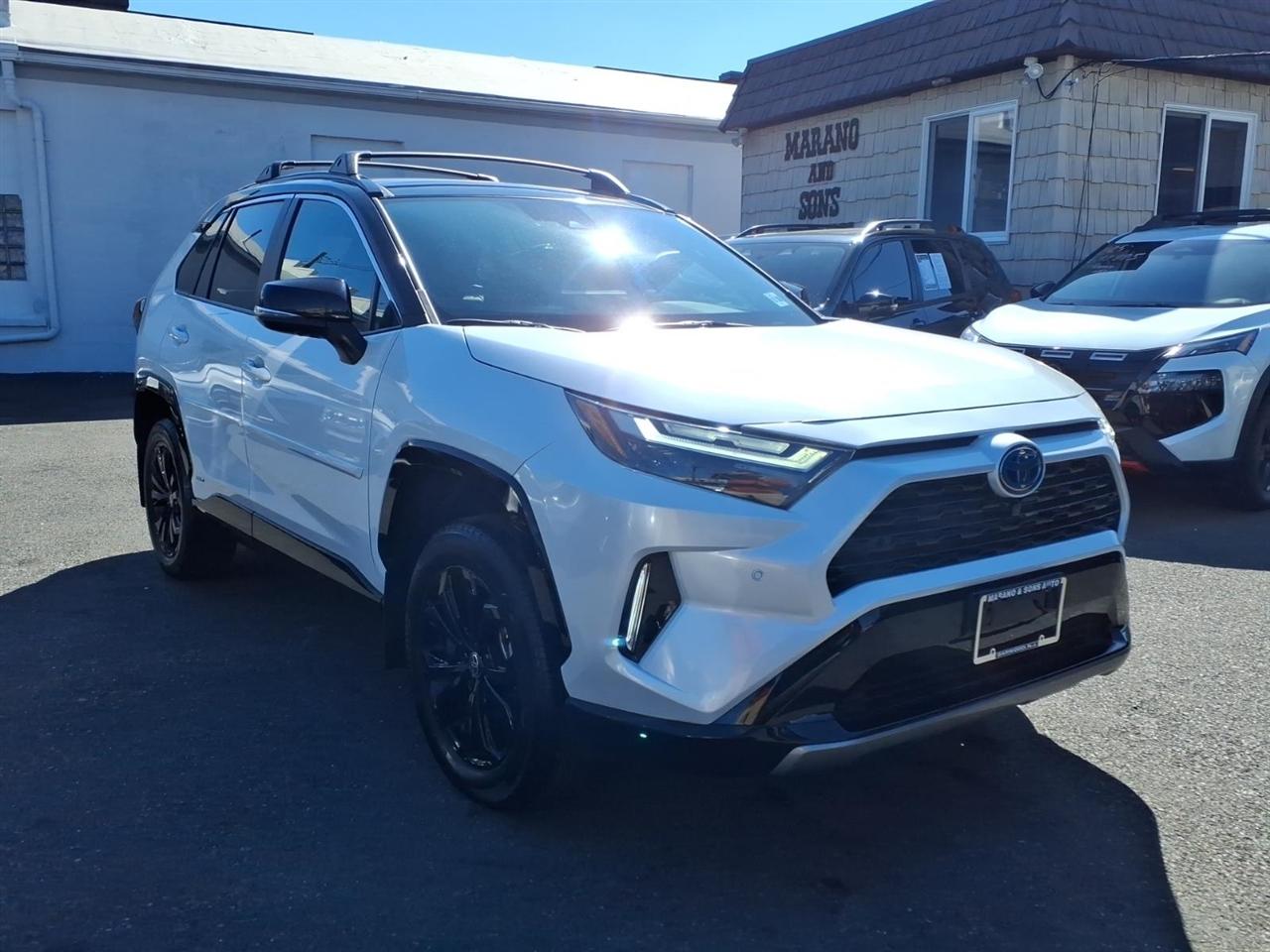 Toyota RAV4 Hybrid XSE AWD (Natl) 2023
