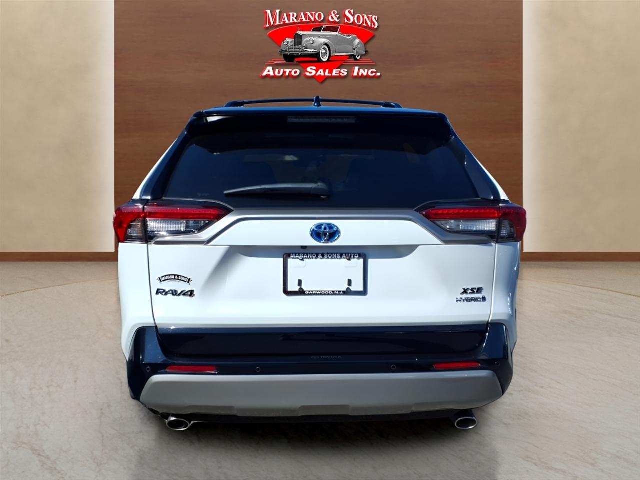 Toyota RAV4 Hybrid XSE AWD (Natl) 2023