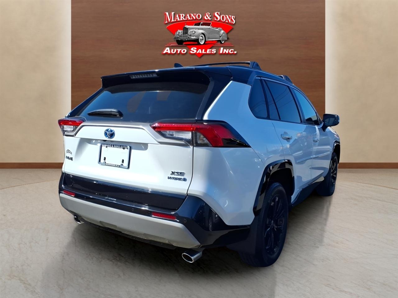 Toyota RAV4 Hybrid XSE AWD (Natl) 2023