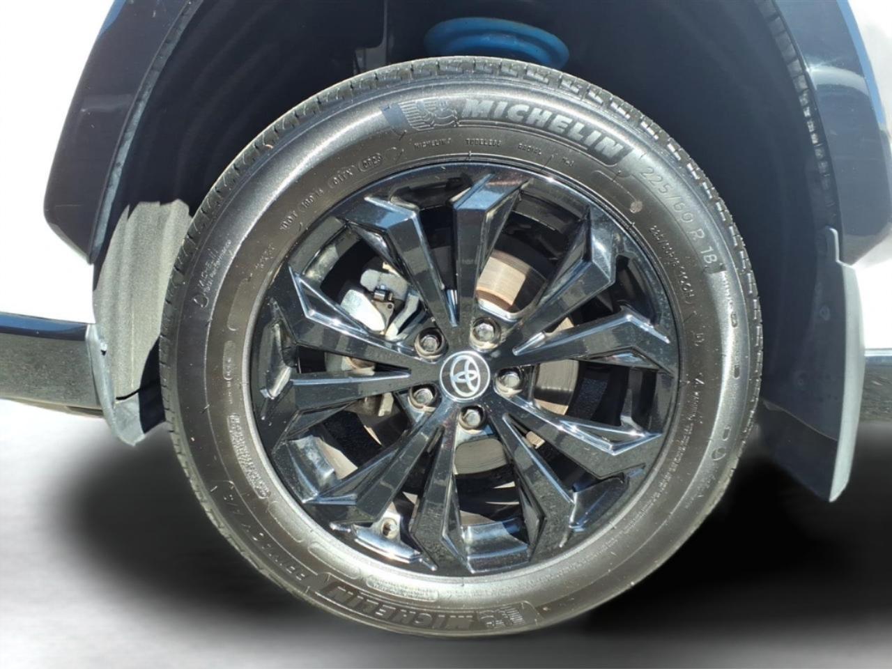 Toyota RAV4 Hybrid XSE AWD (Natl) 2023