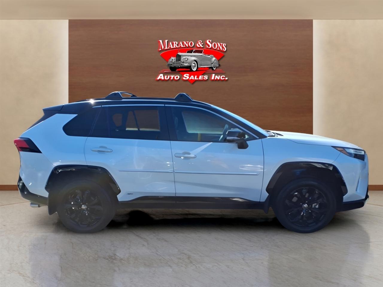 Toyota RAV4 Hybrid XSE AWD (Natl) 2023