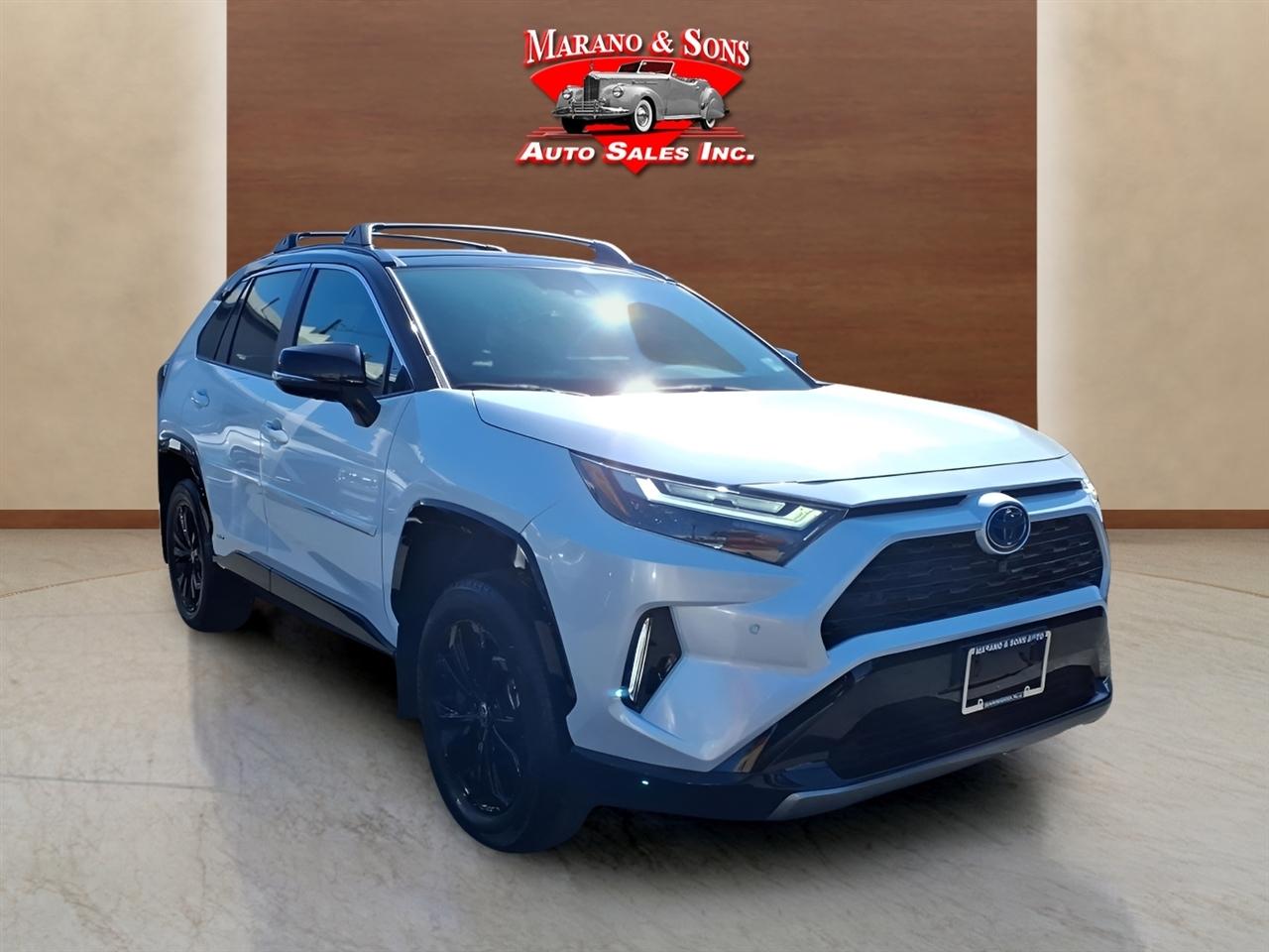 Toyota RAV4 Hybrid XSE AWD (Natl) 2023