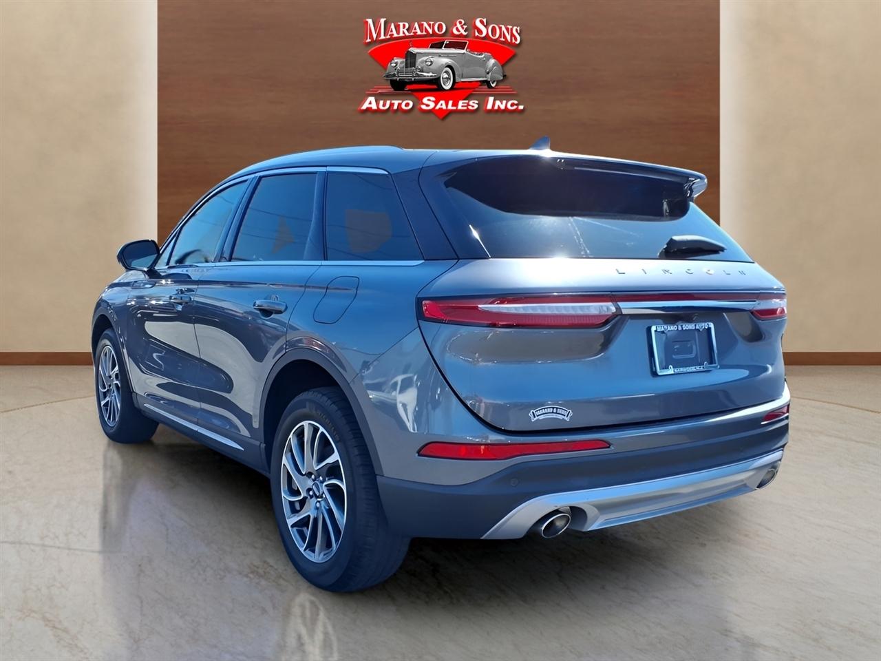 Lincoln Corsair Standard AWD 2021