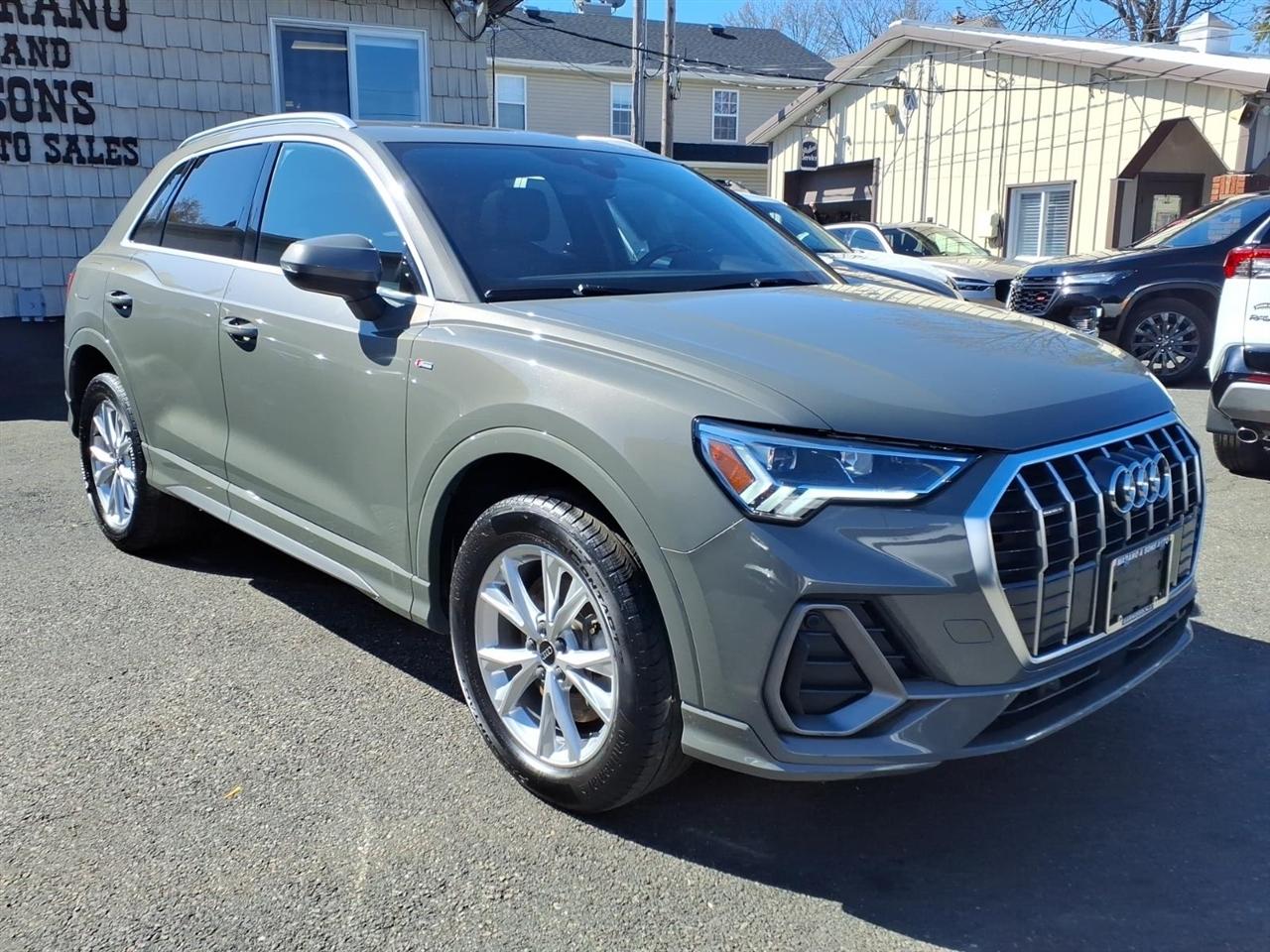 Audi Q3 S line Premium 45 TFSI quattro 2025