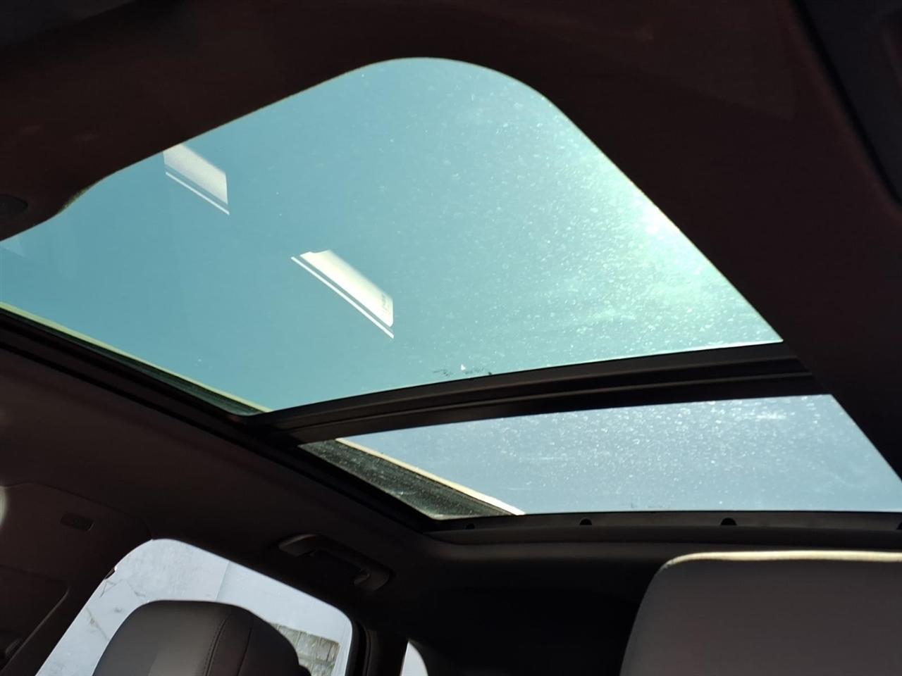 Audi Q3 S line Premium 45 TFSI quattro 2025