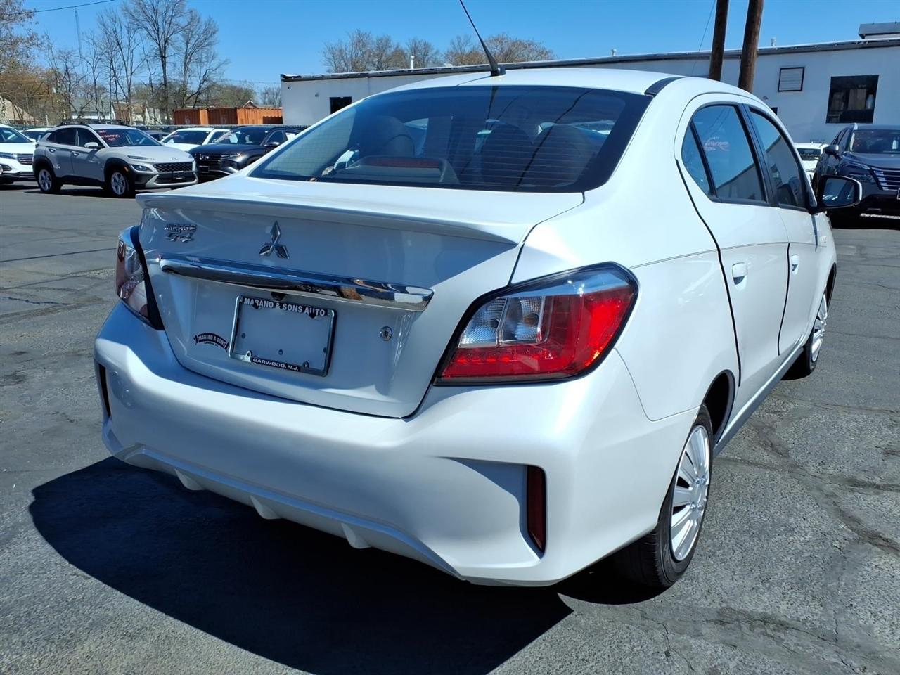 Mitsubishi Mirage G4 Black Edition CVT 2024