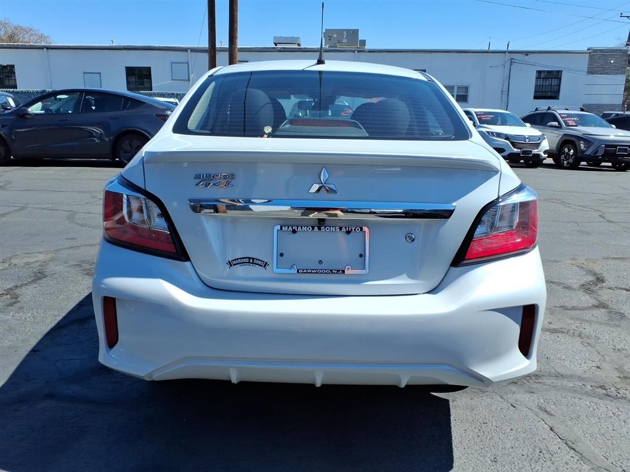 Mitsubishi Mirage G4 Black Edition CVT 2024