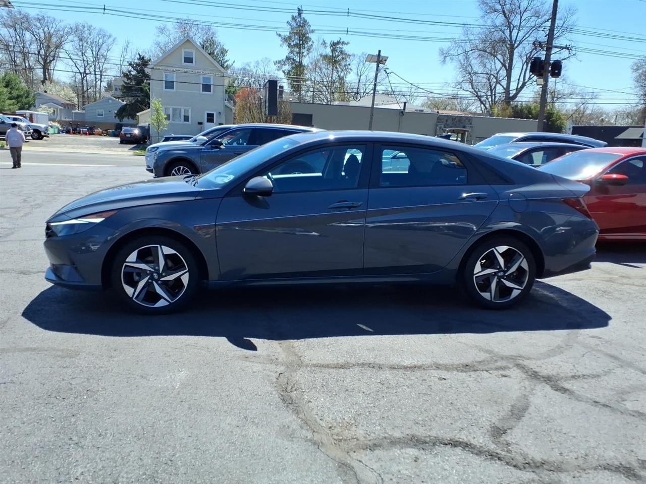 Hyundai Elantra SEL IVT 2023