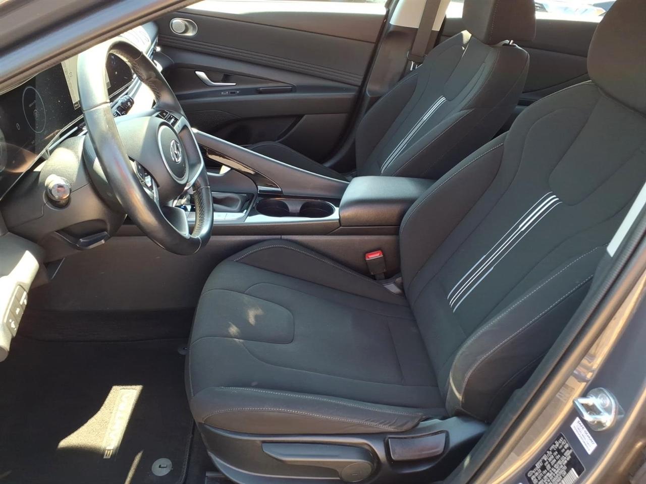 Hyundai Elantra SEL IVT 2023