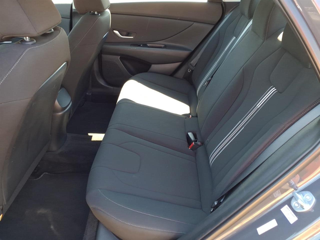 Hyundai Elantra SEL IVT 2023