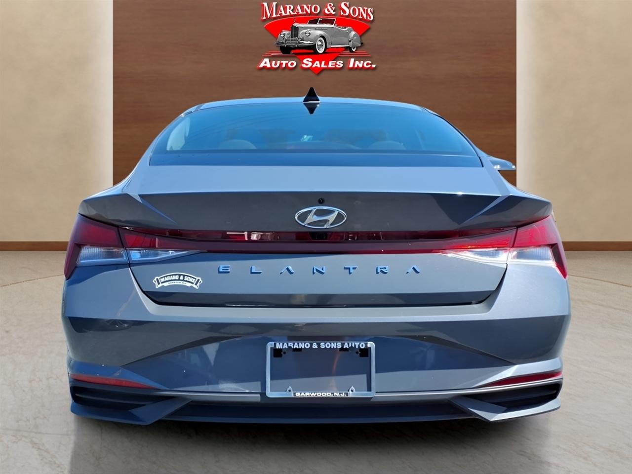 Hyundai Elantra SEL IVT 2023