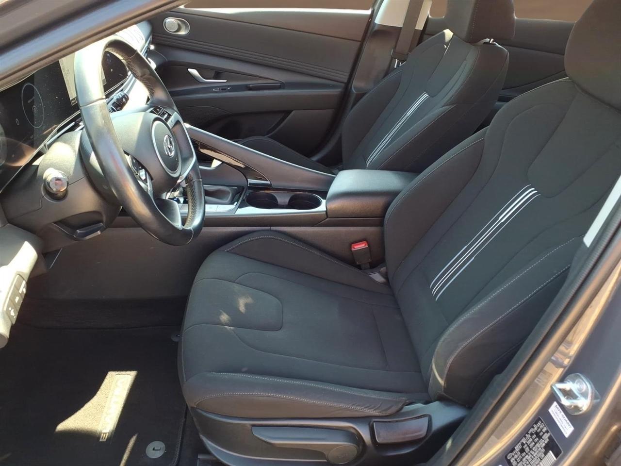 Hyundai Elantra SEL IVT 2023