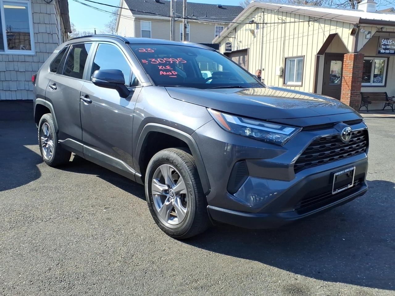 Toyota RAV4 XLE AWD (Natl) 2023