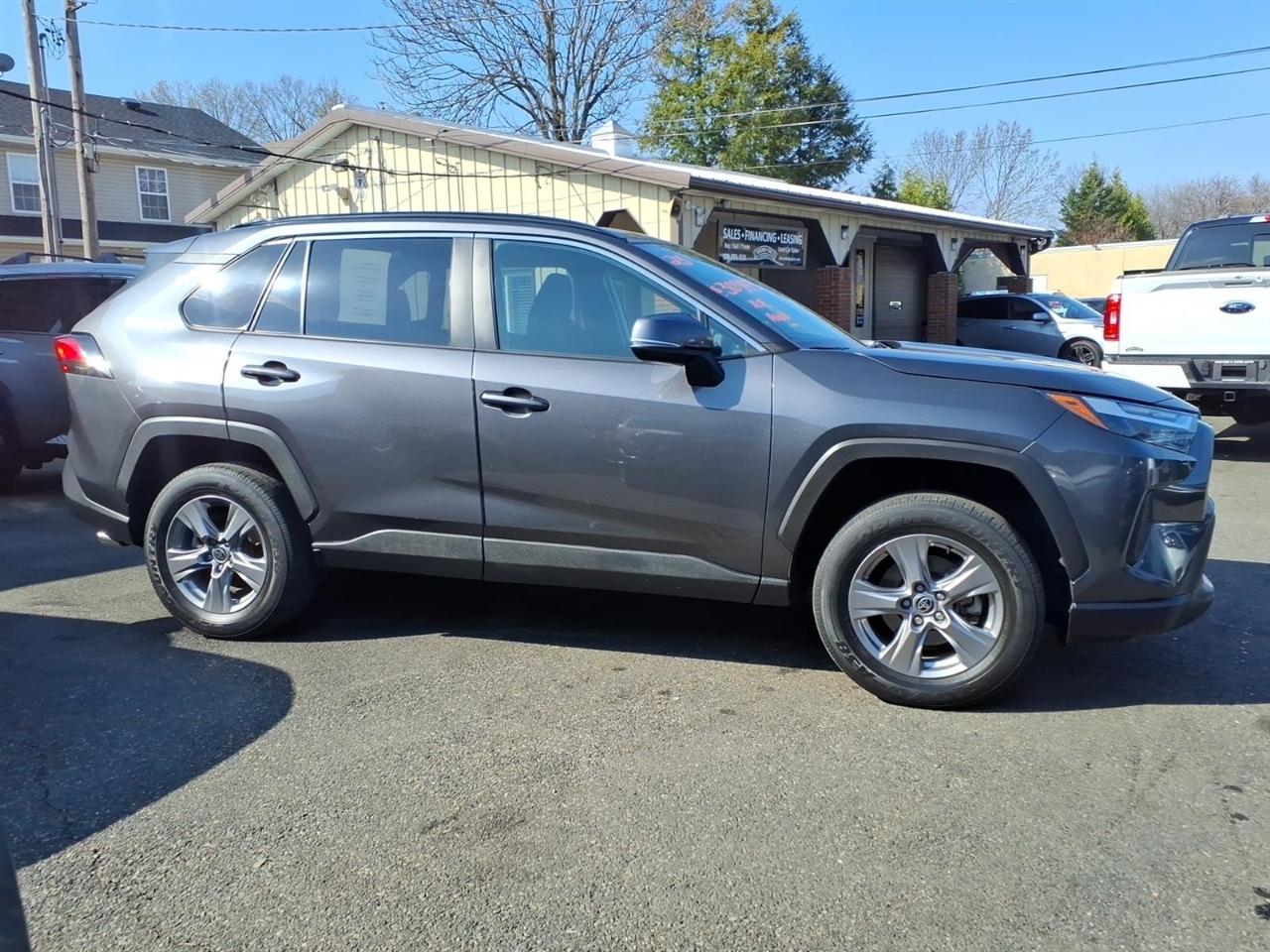 Toyota RAV4 XLE AWD (Natl) 2023