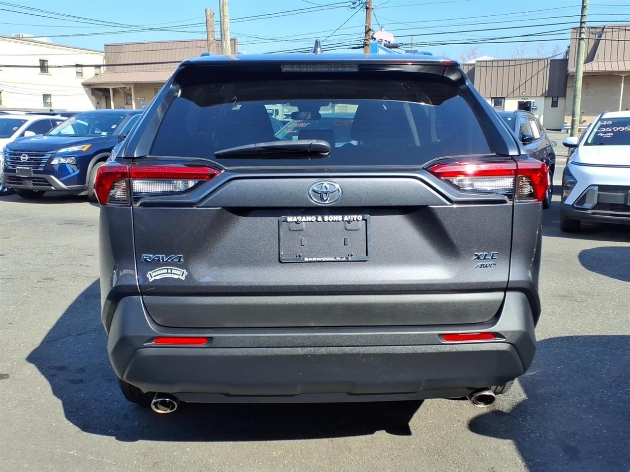 Toyota RAV4 XLE AWD (Natl) 2023