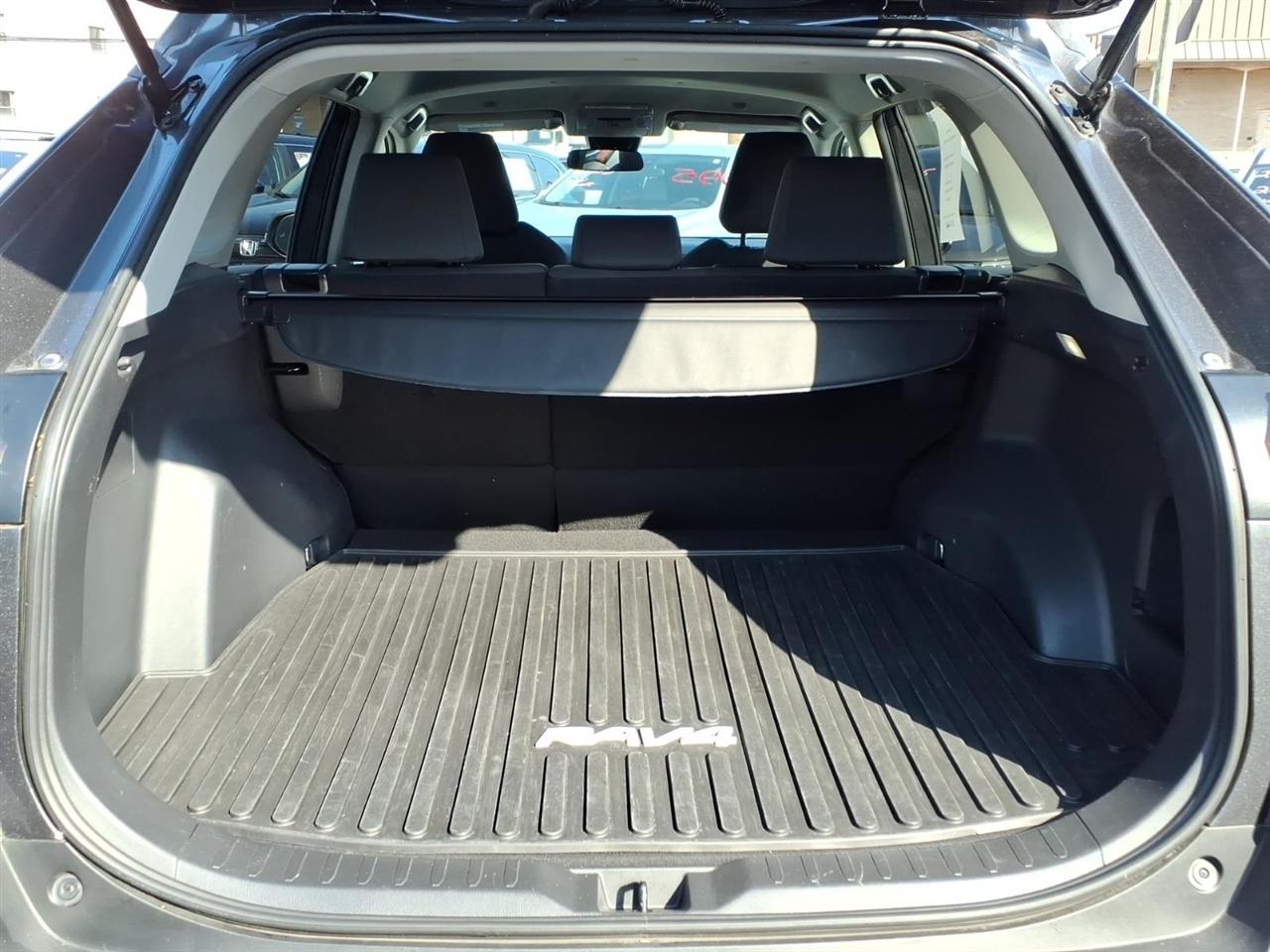 Toyota RAV4 XLE AWD (Natl) 2023