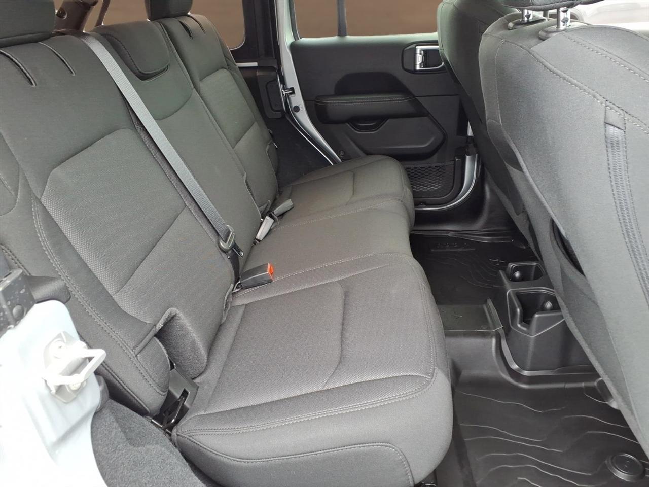 Jeep Wrangler Unlimited Sahara 4x4 2022