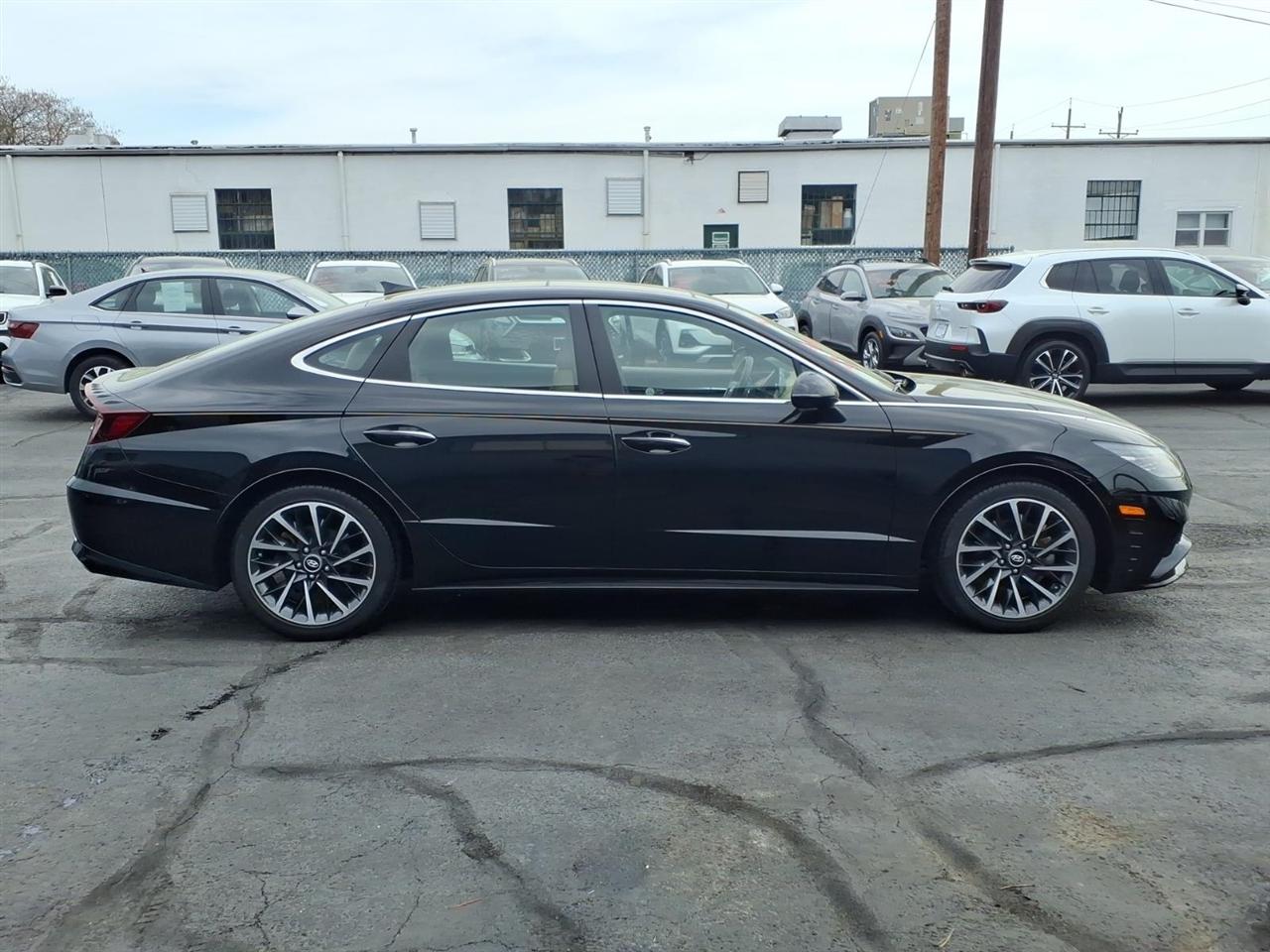 Hyundai Sonata Limited 1.6T 2023