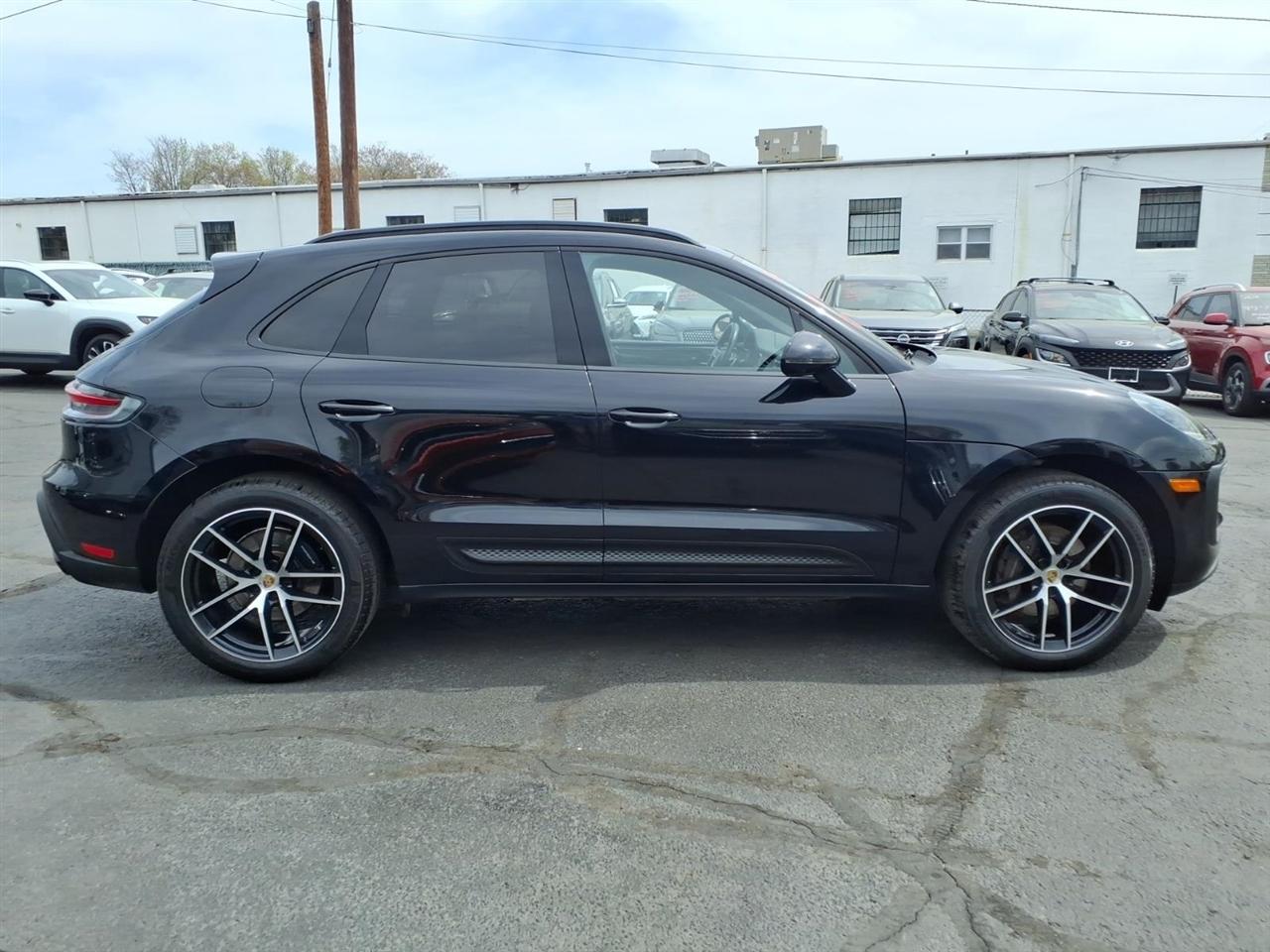 Porsche Macan  2023