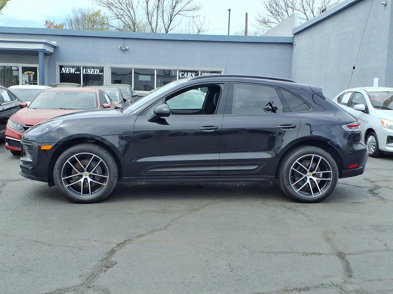 Porsche Macan  2023