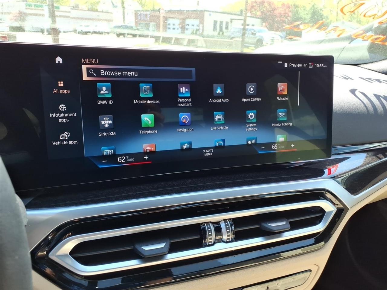 BMW 3 Series 330i xDrive Sedan 2024