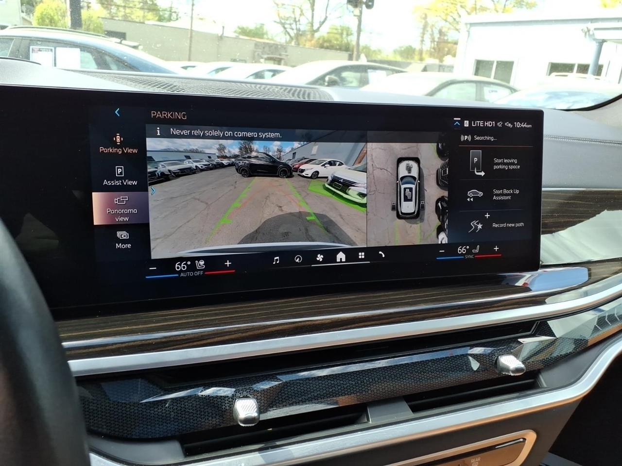 BMW X5 xDrive40i Sports Activity Vehicle 2024