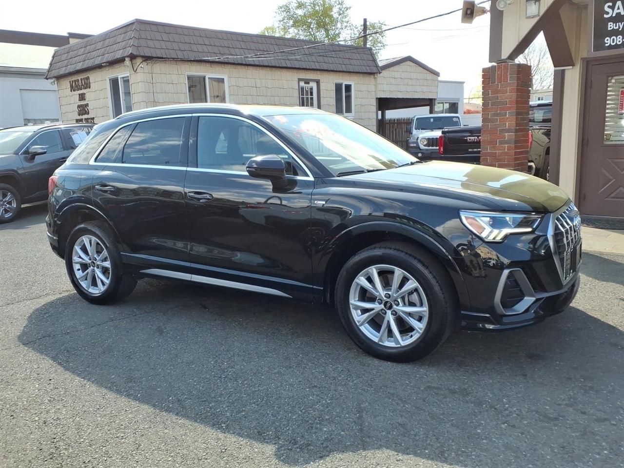 Audi Q3 S line Premium 45 TFSI quattro 2025