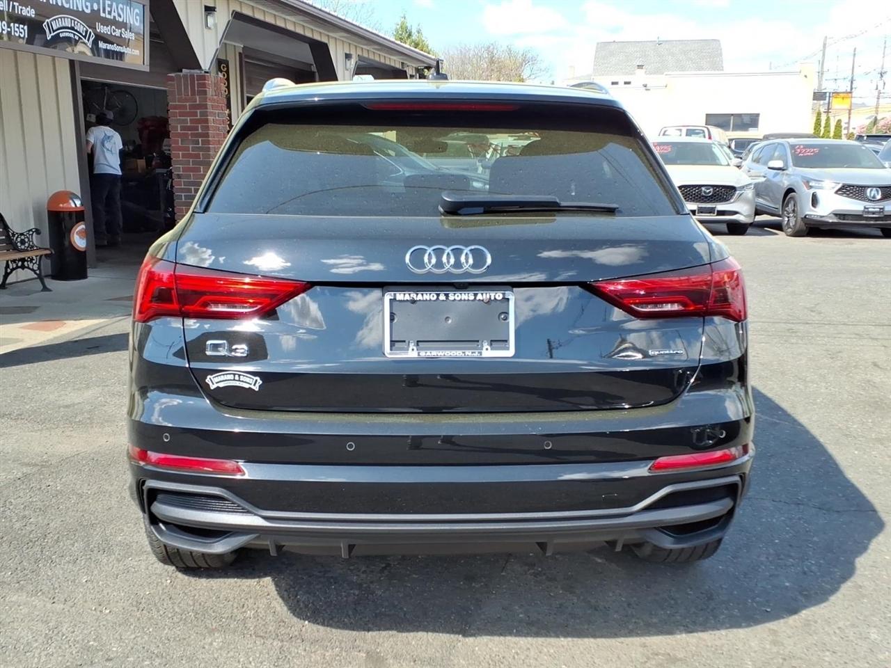 Audi Q3 S line Premium 45 TFSI quattro 2025