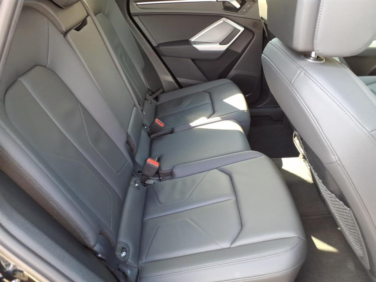 Audi Q3 S line Premium 45 TFSI quattro 2025