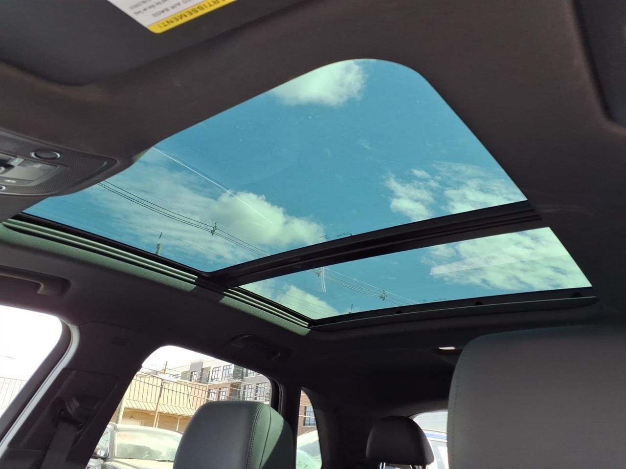 Audi Q3 S line Premium 45 TFSI quattro 2025