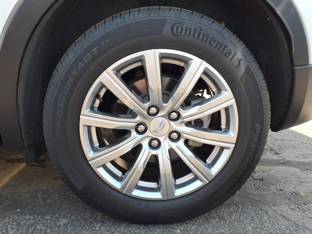 Cadillac XT4 AWD 4dr Premium Luxury 2023