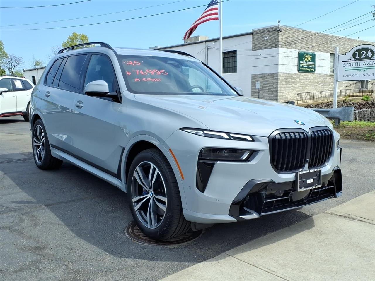 BMW X7 xDrive40i Sports Activity Vehicle 2025