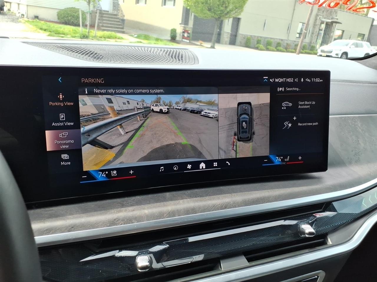 BMW X7 xDrive40i Sports Activity Vehicle 2025