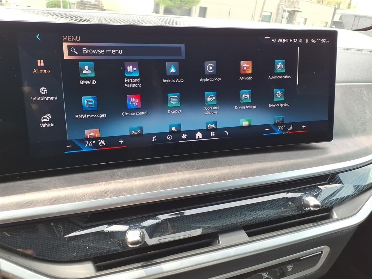 BMW X7 xDrive40i Sports Activity Vehicle 2025