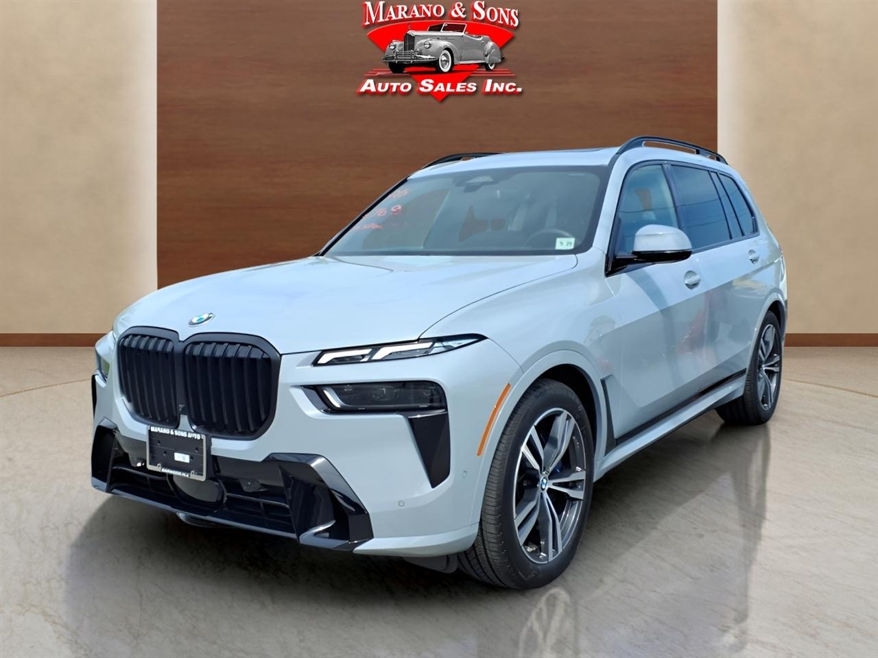 2025 BMW X7 xDrive40i Sports Activity Vehicle