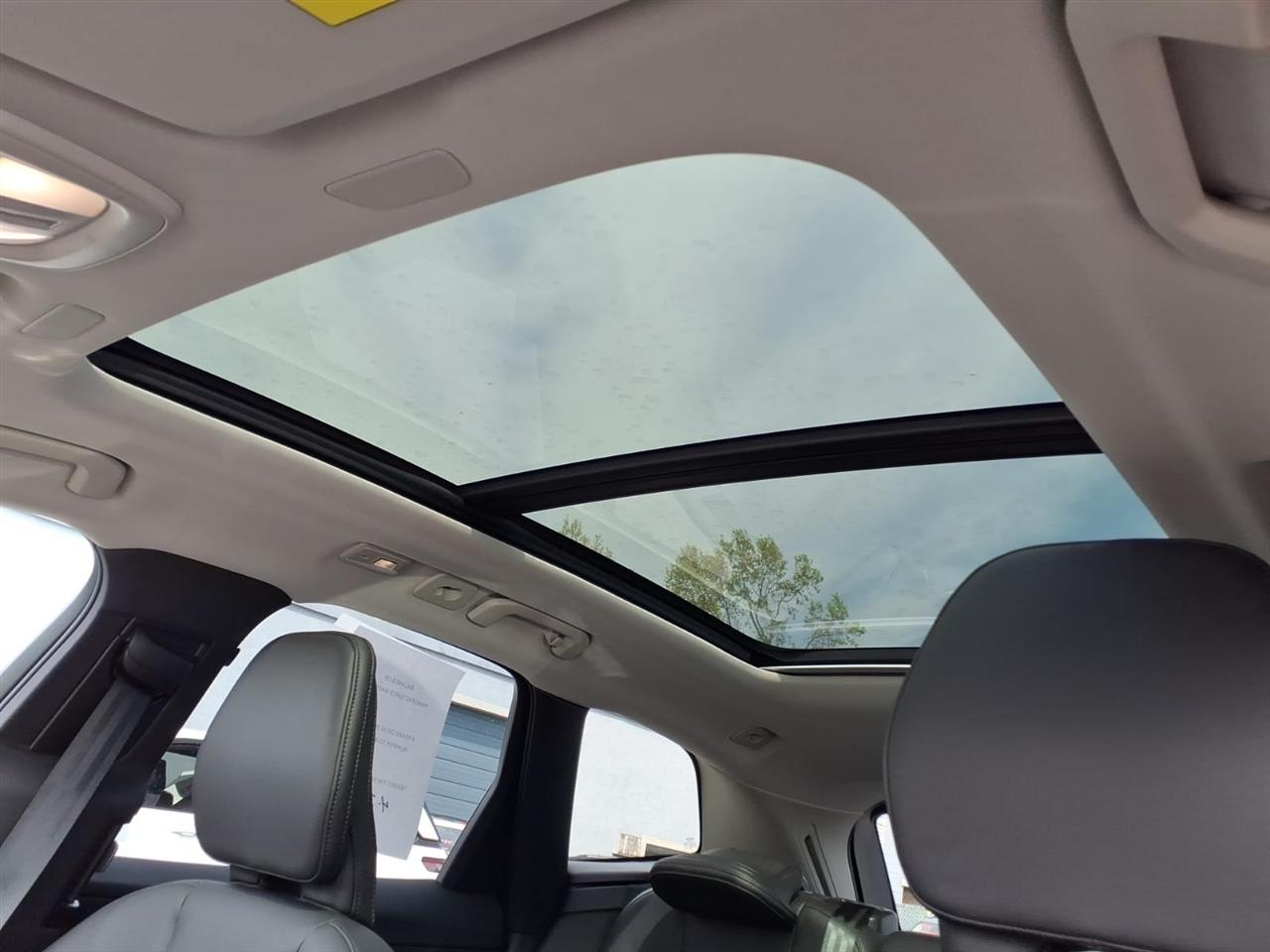 Volvo XC60 B5 AWD Core 2025