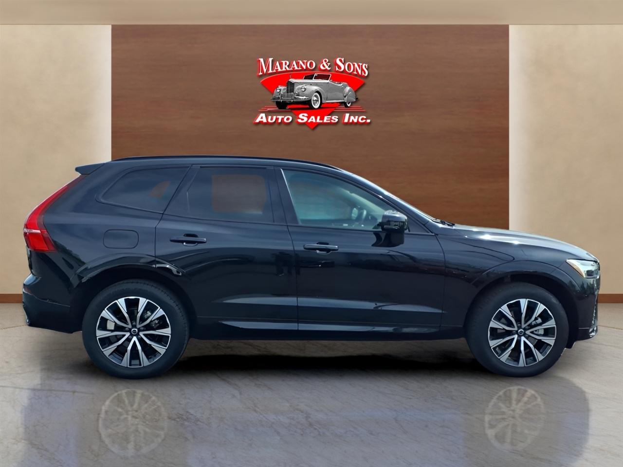 Volvo XC60 B5 AWD Core 2025